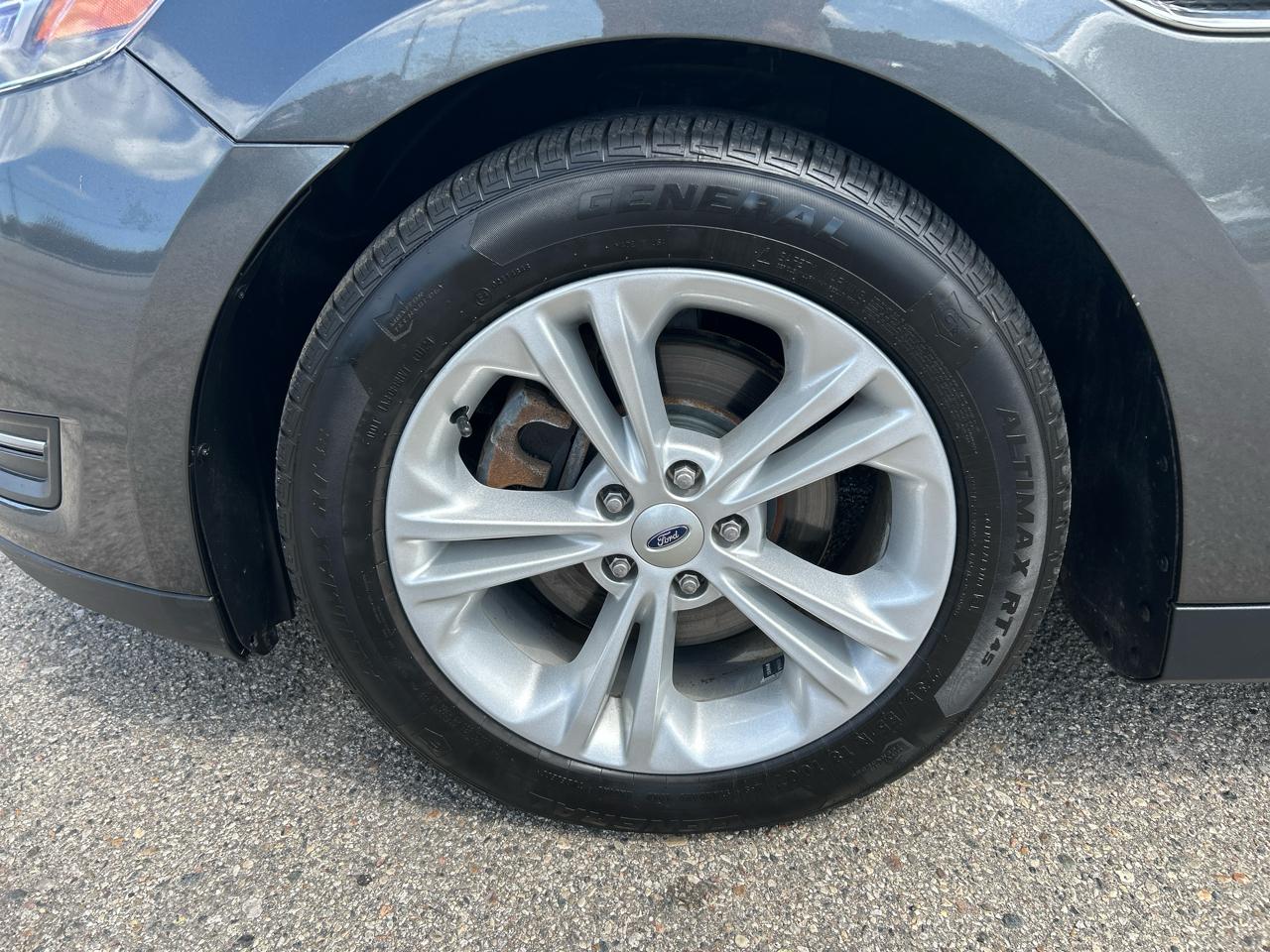 Ford Taurus SEL AWD 2018