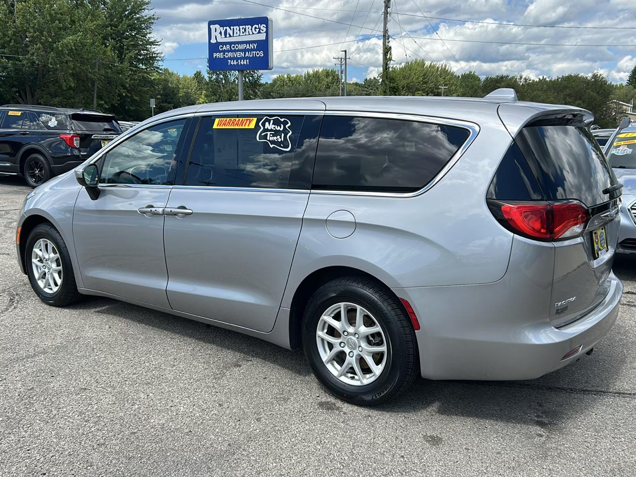 Chrysler Pacifica Touring FWD 2017