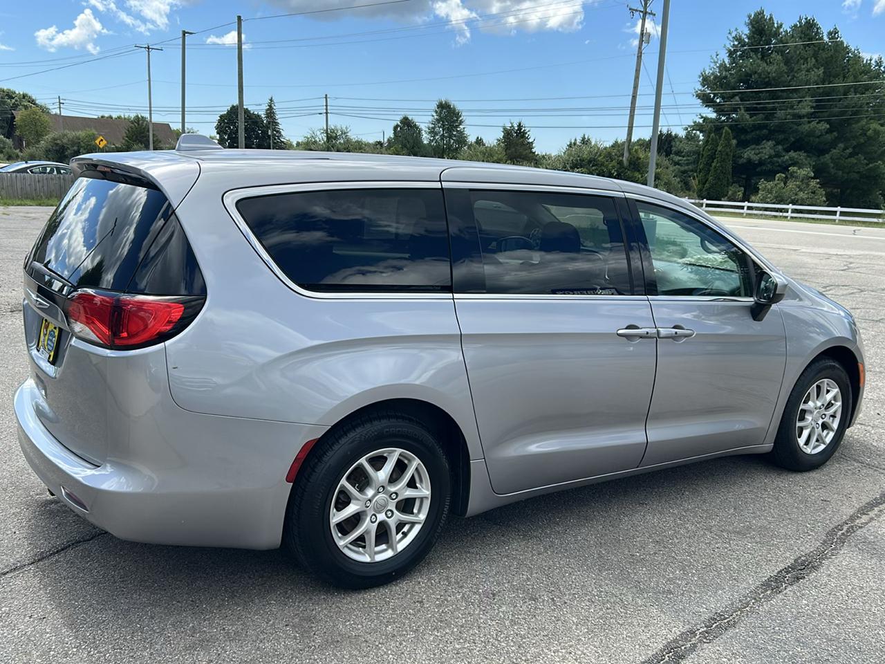 Chrysler Pacifica Touring FWD 2017