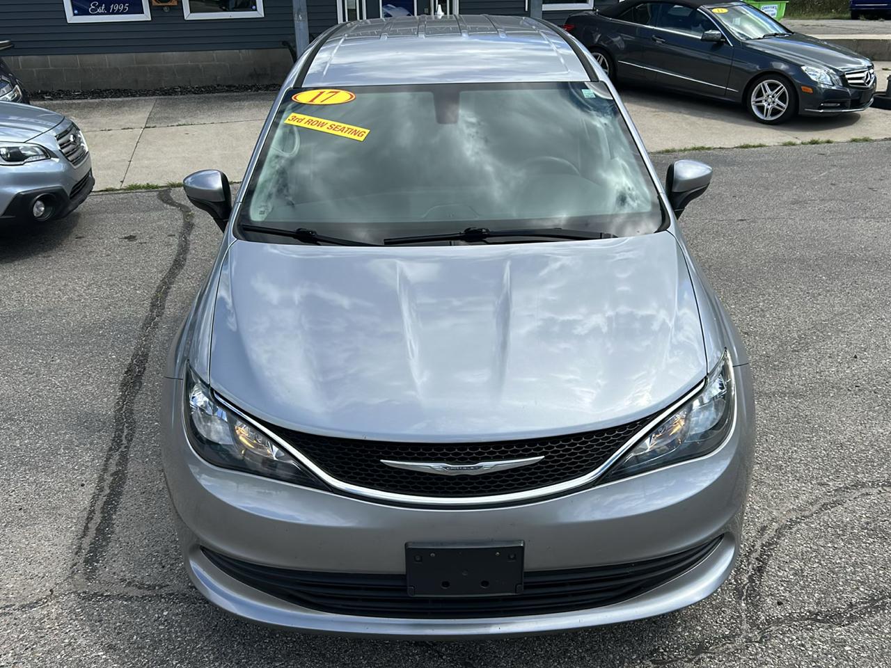 Chrysler Pacifica Touring FWD 2017