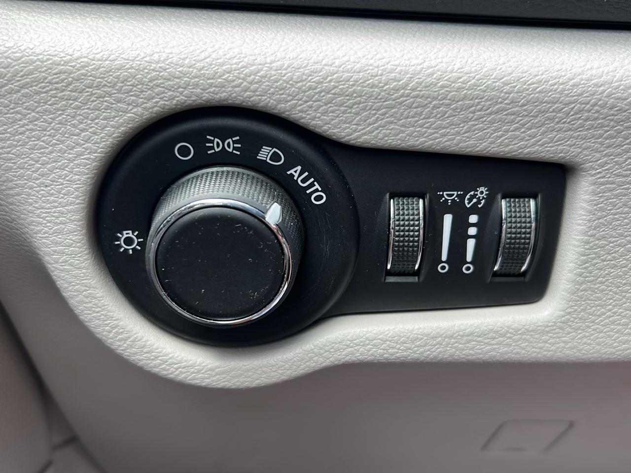 Chrysler Pacifica Touring FWD 2017
