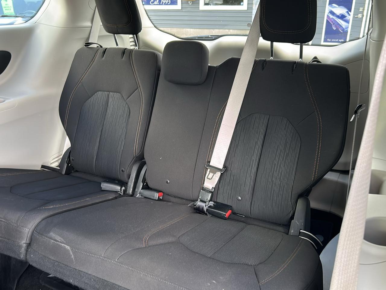 Chrysler Pacifica Touring FWD 2017