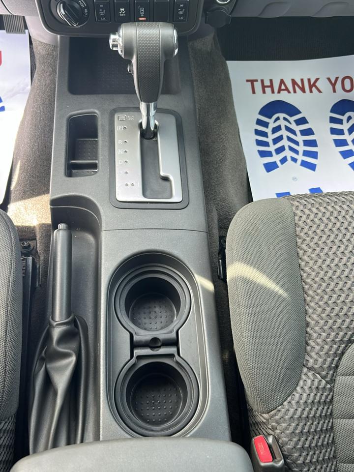 Nissan Frontier 4WD King Cab Auto SV 2014