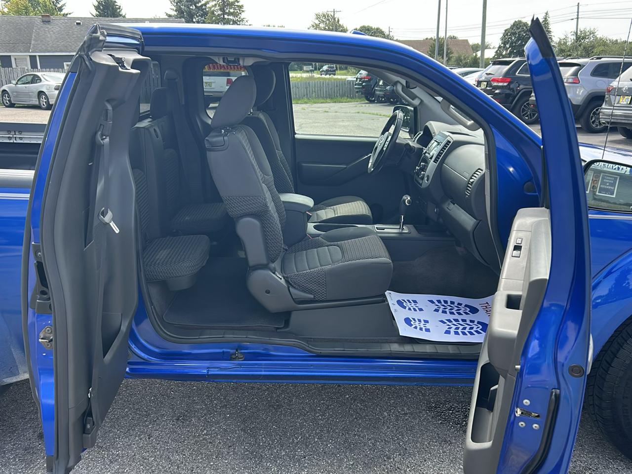 Nissan Frontier 4WD King Cab Auto SV 2014