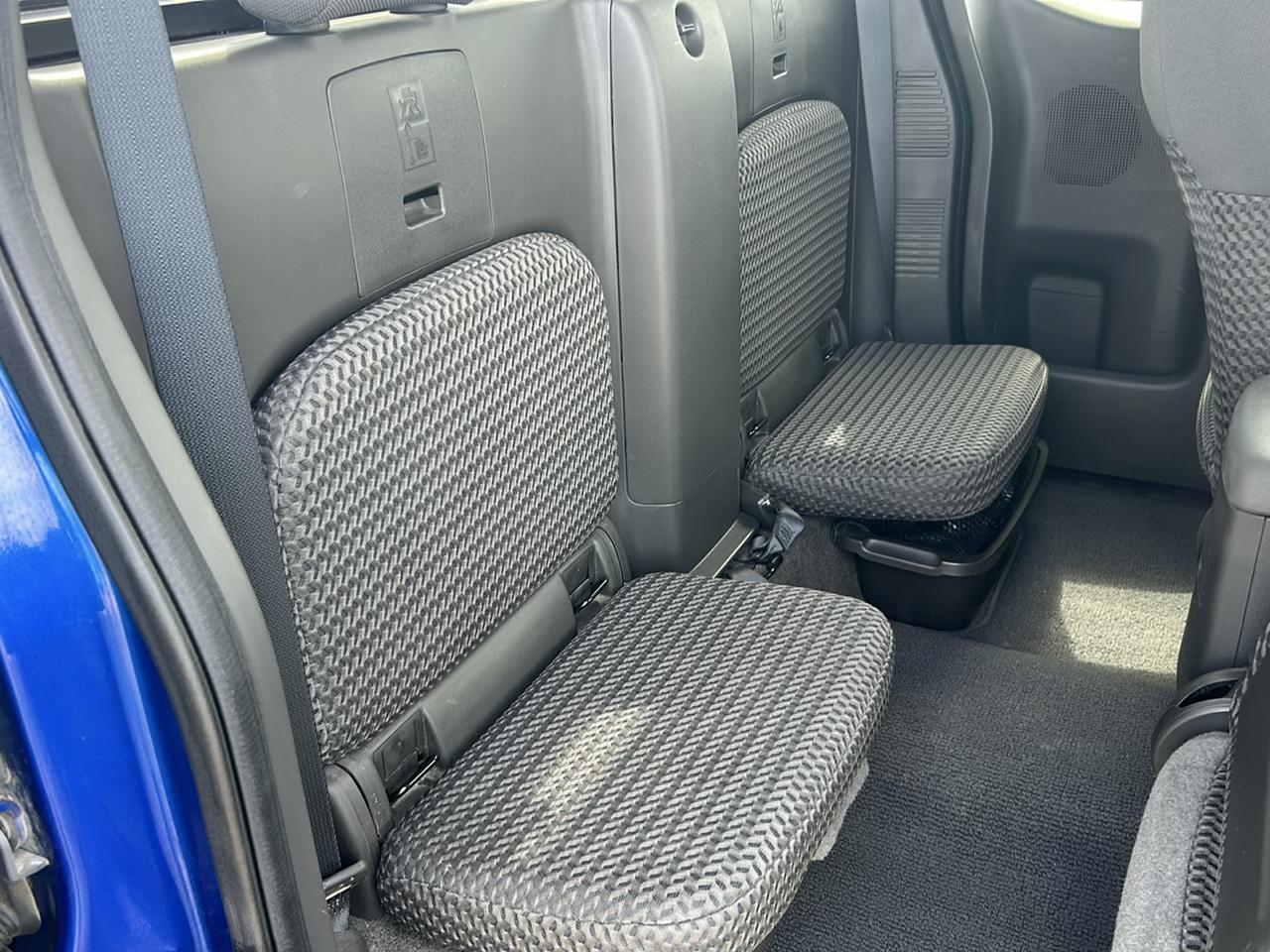 Nissan Frontier 4WD King Cab Auto SV 2014