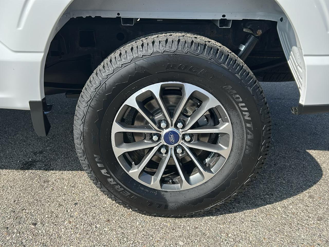 Ford F-150 XL 4WD SuperCrew 5.5' Box 2021
