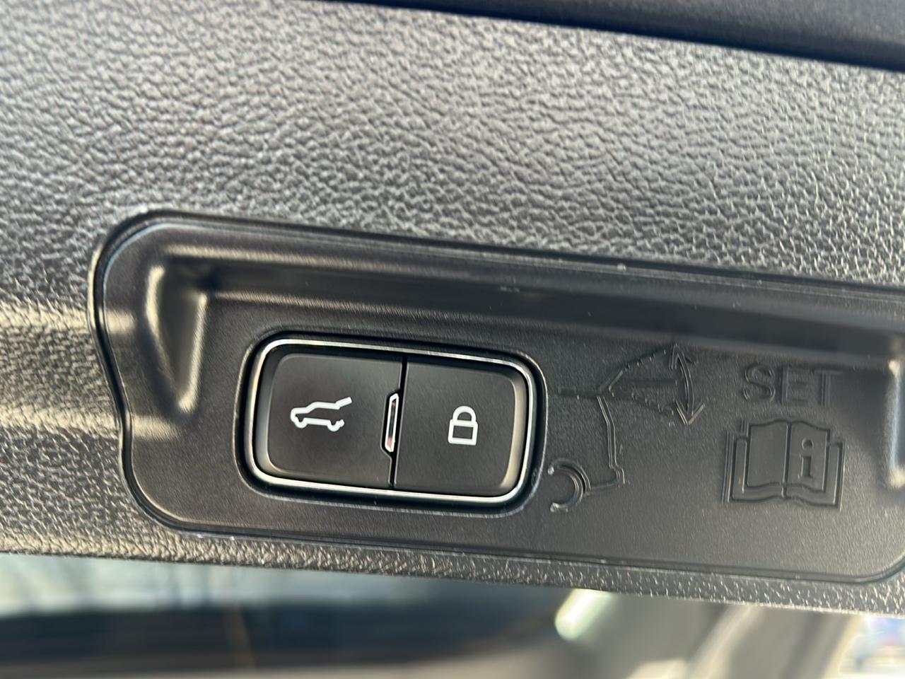Ford Explorer Limited 4WD 2020
