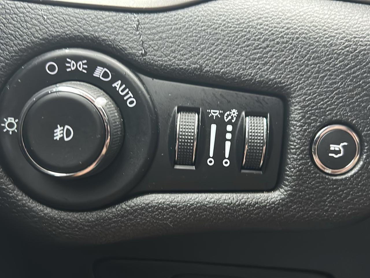 Jeep Cherokee Latitude Lux 4x4 2021