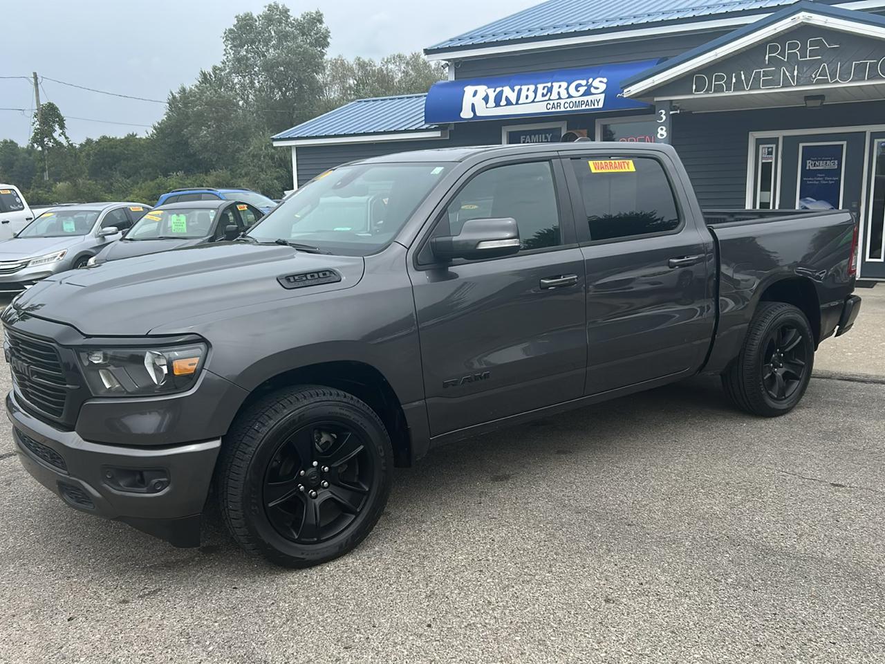 RAM 1500 Big Horn 4x4 Crew Cab 5'7" Box 2020