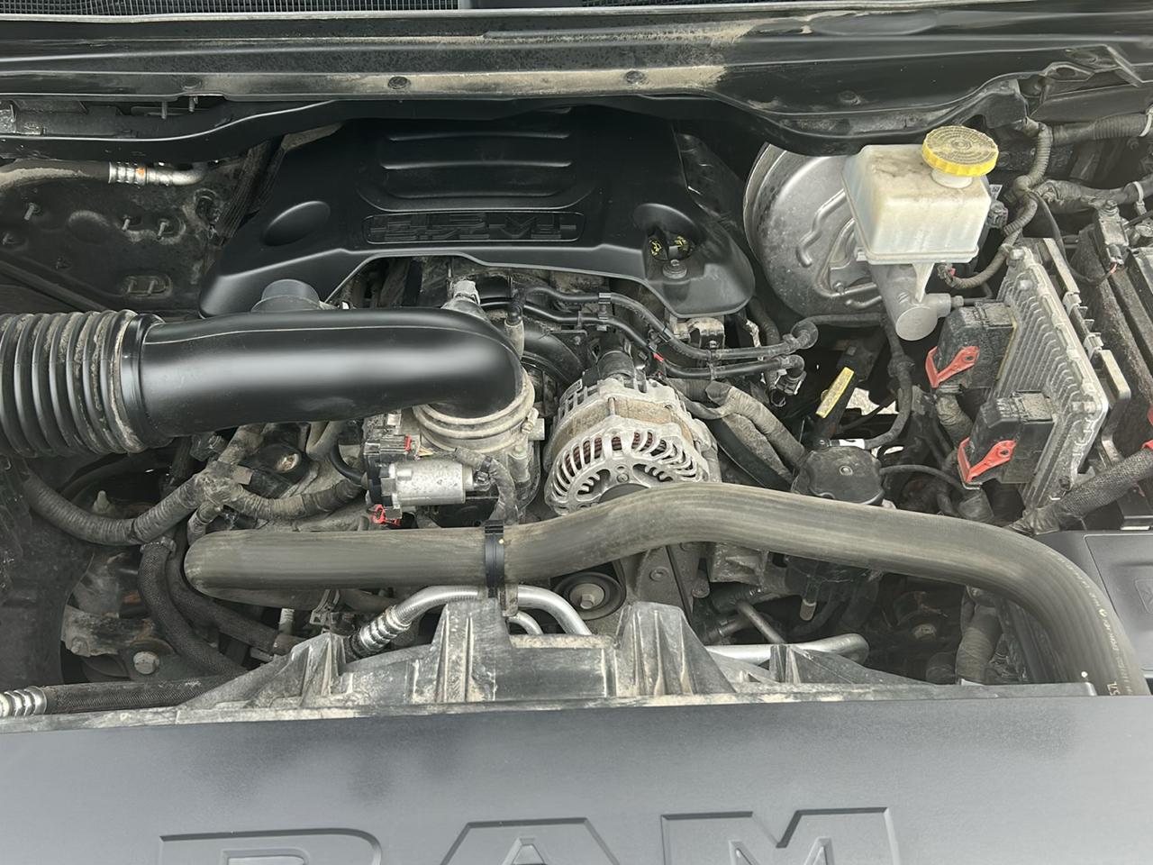 RAM 1500 Big Horn 4x4 Crew Cab 5'7" Box 2020