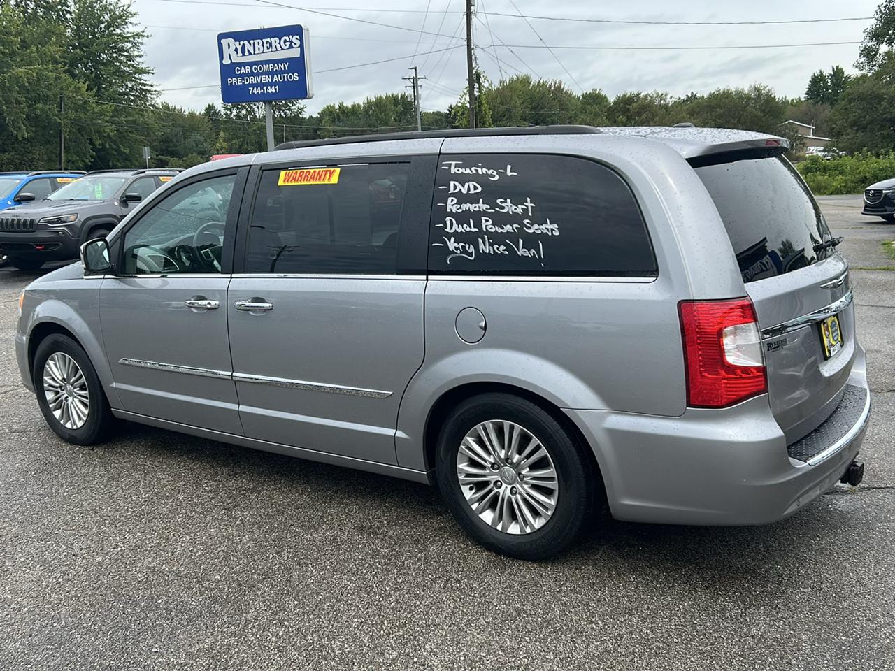 Chrysler Town & Country 4dr Wgn Touring-L 2016