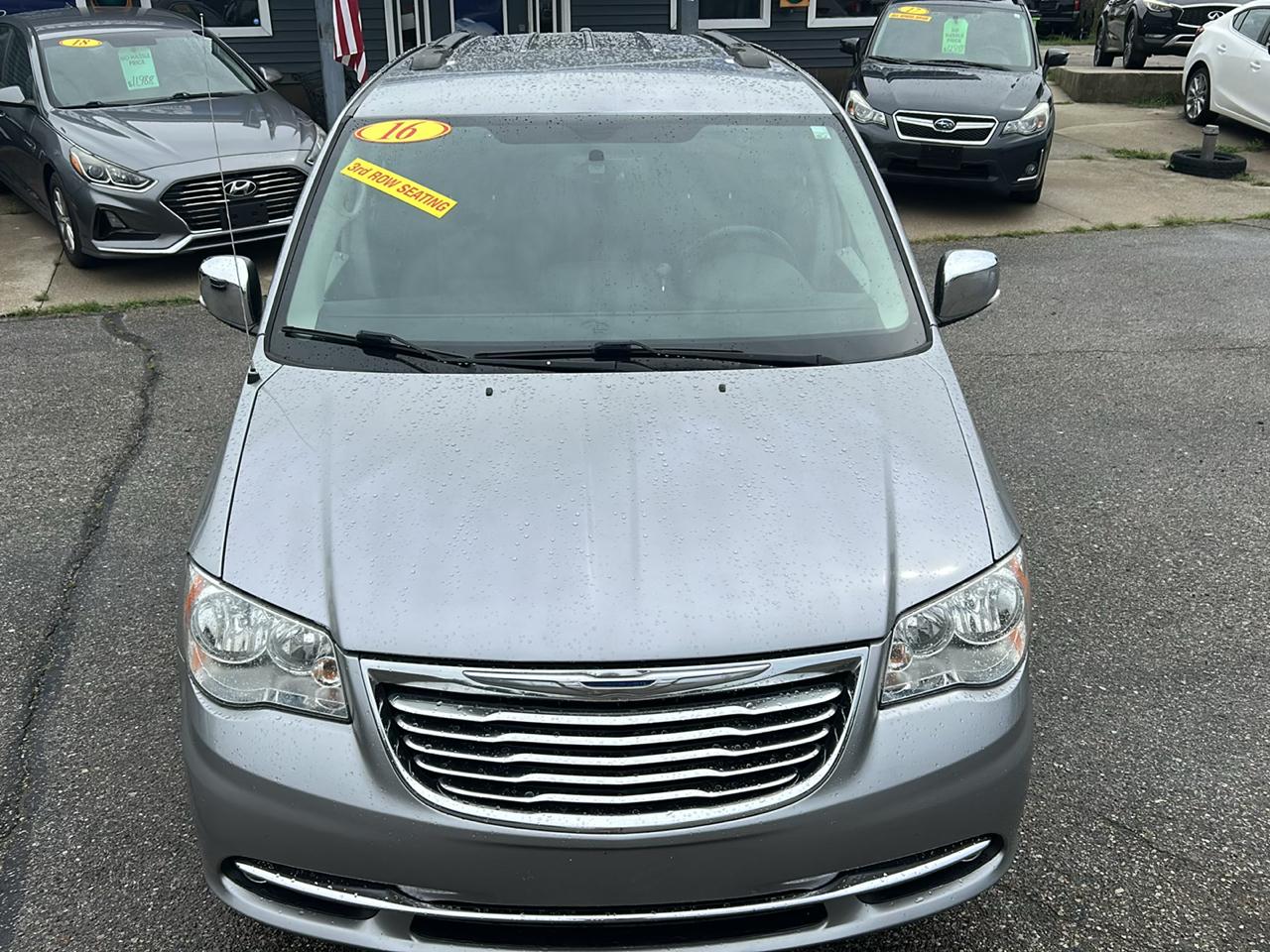 Chrysler Town & Country 4dr Wgn Touring-L 2016