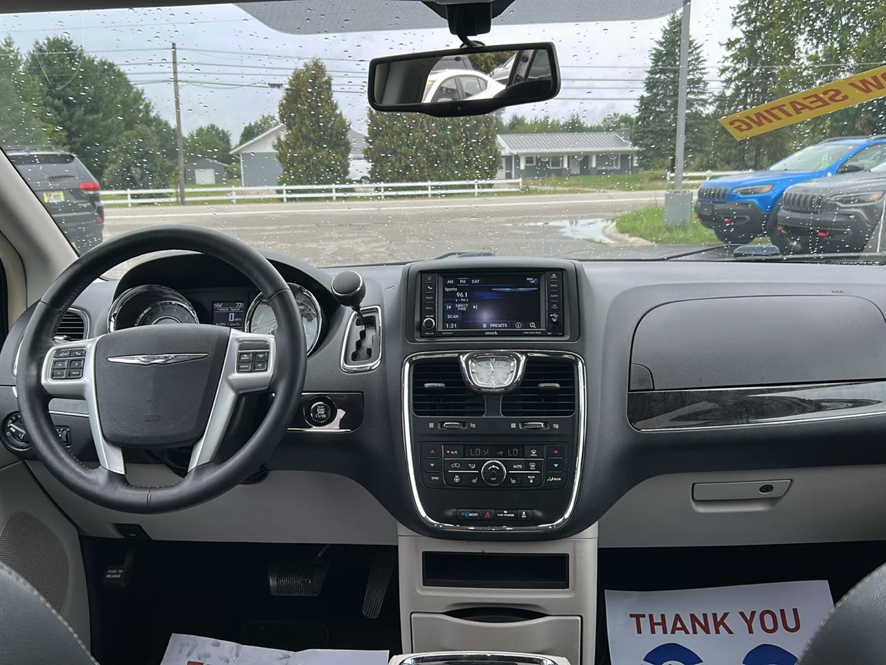 Chrysler Town & Country 4dr Wgn Touring-L 2016