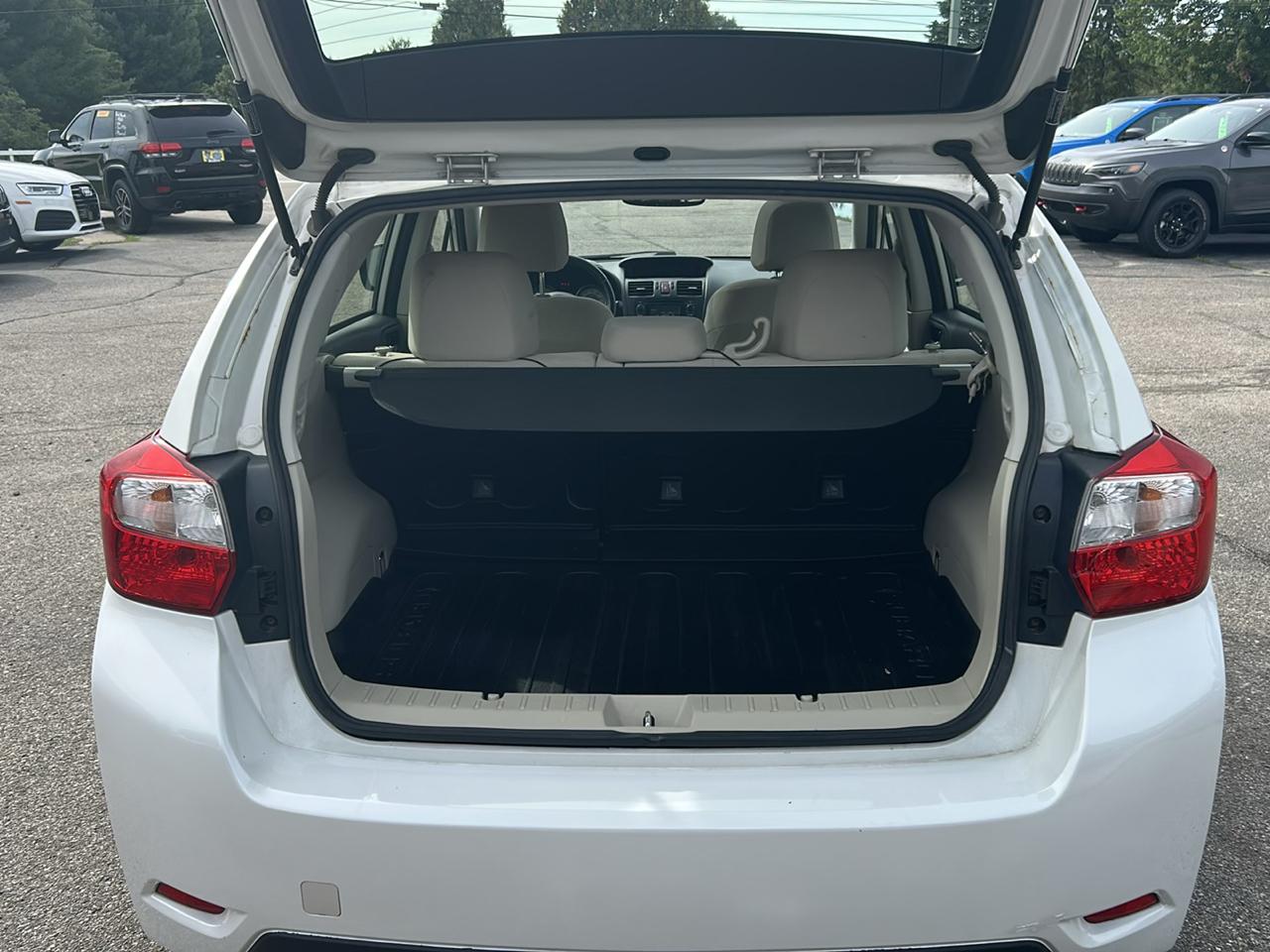 Subaru Impreza Wagon 5dr Auto 2.0i Premium 2013