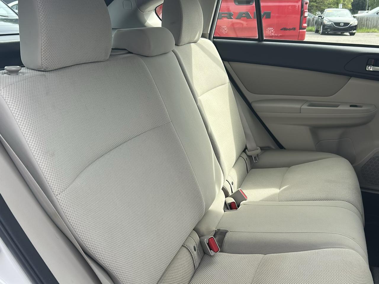 Subaru Impreza Wagon 5dr Auto 2.0i Premium 2013
