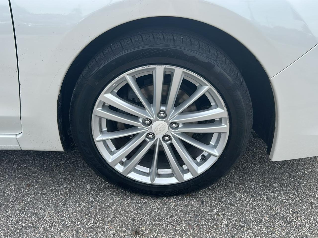 Subaru Impreza Wagon 5dr Auto 2.0i Premium 2013