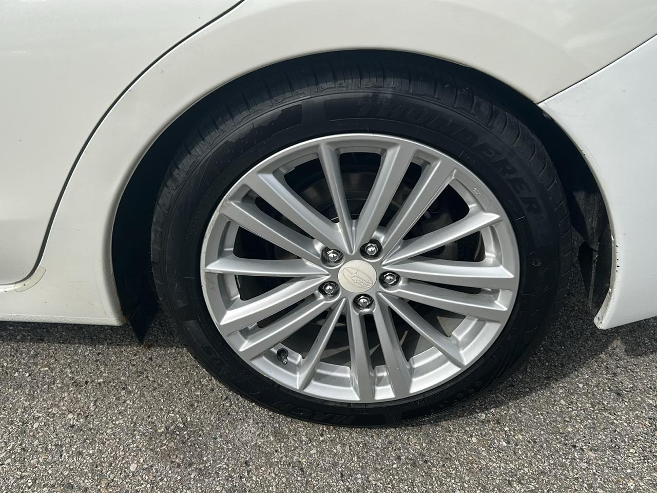 Subaru Impreza Wagon 5dr Auto 2.0i Premium 2013