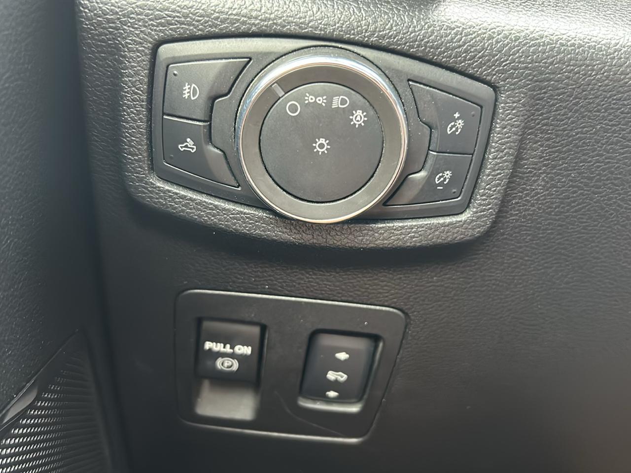 Ford F-150 Lariat SuperCrew 6.5-ft. Bed 4WD 2018