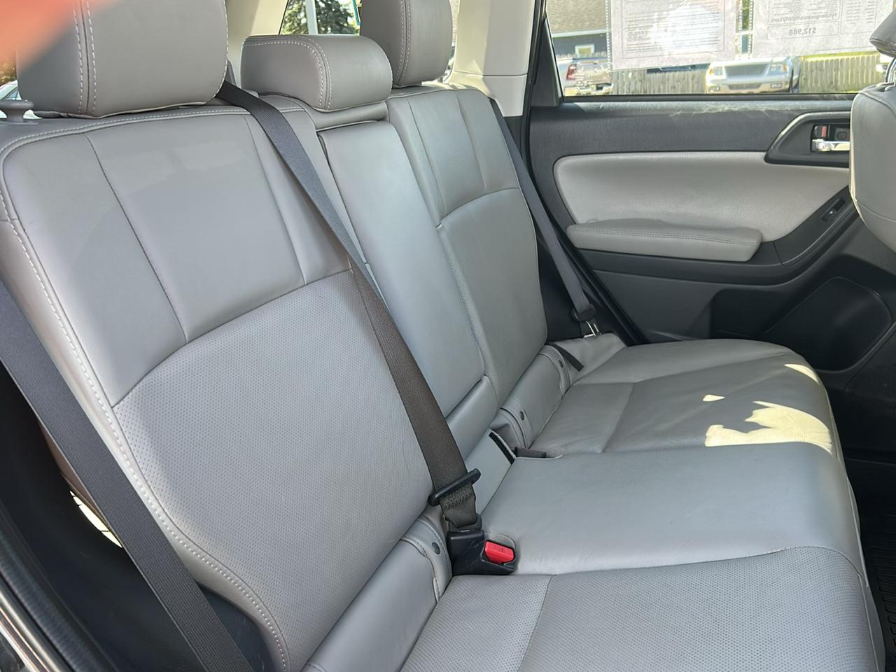 Subaru Forester 2.5i Touring 2016