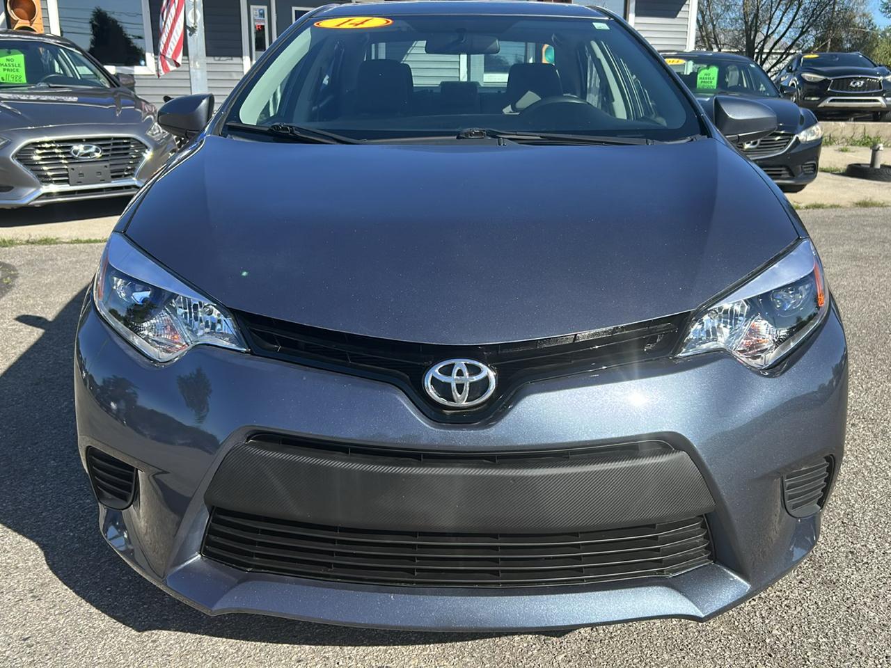Toyota Corolla 4dr Sdn CVT LE Premium (Natl) 2014
