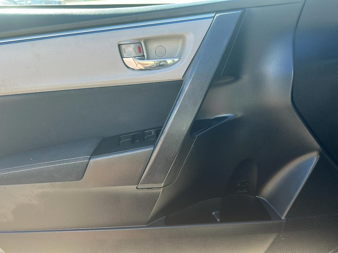 Toyota Corolla 4dr Sdn CVT LE Premium (Natl) 2014