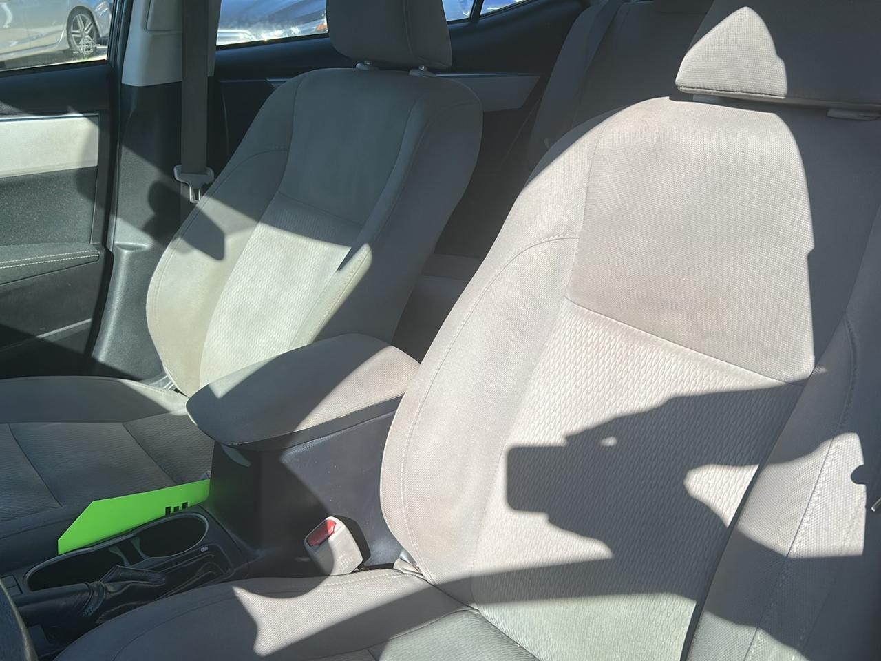 Toyota Corolla 4dr Sdn CVT LE Premium (Natl) 2014