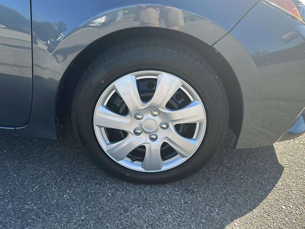 Toyota Corolla 4dr Sdn CVT LE Premium (Natl) 2014