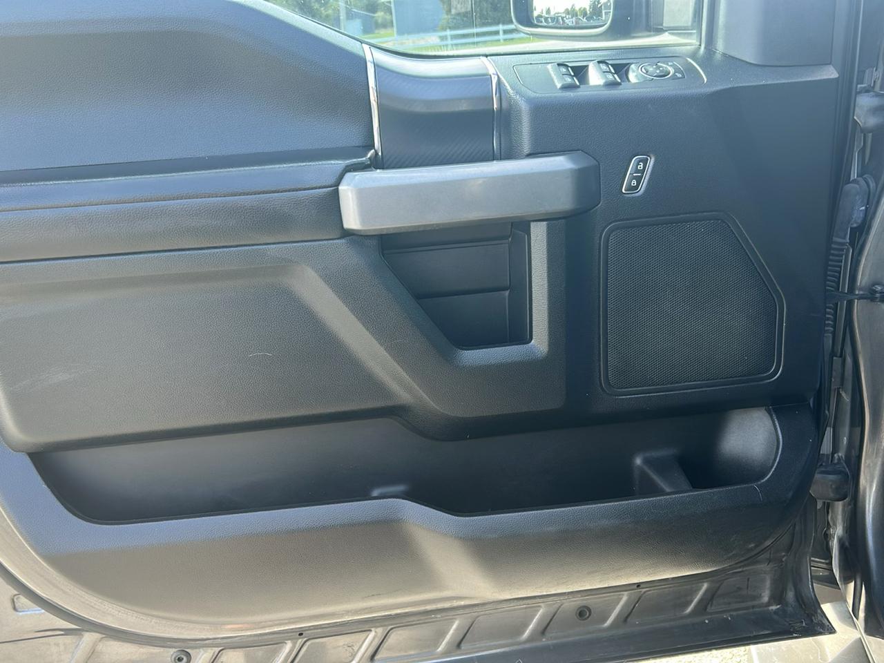 Ford F-150 4WD SuperCrew 157" XLT 2018