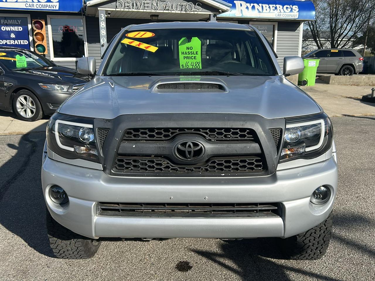 Toyota Tacoma 4WD Double V6 MT (Natl) 2011