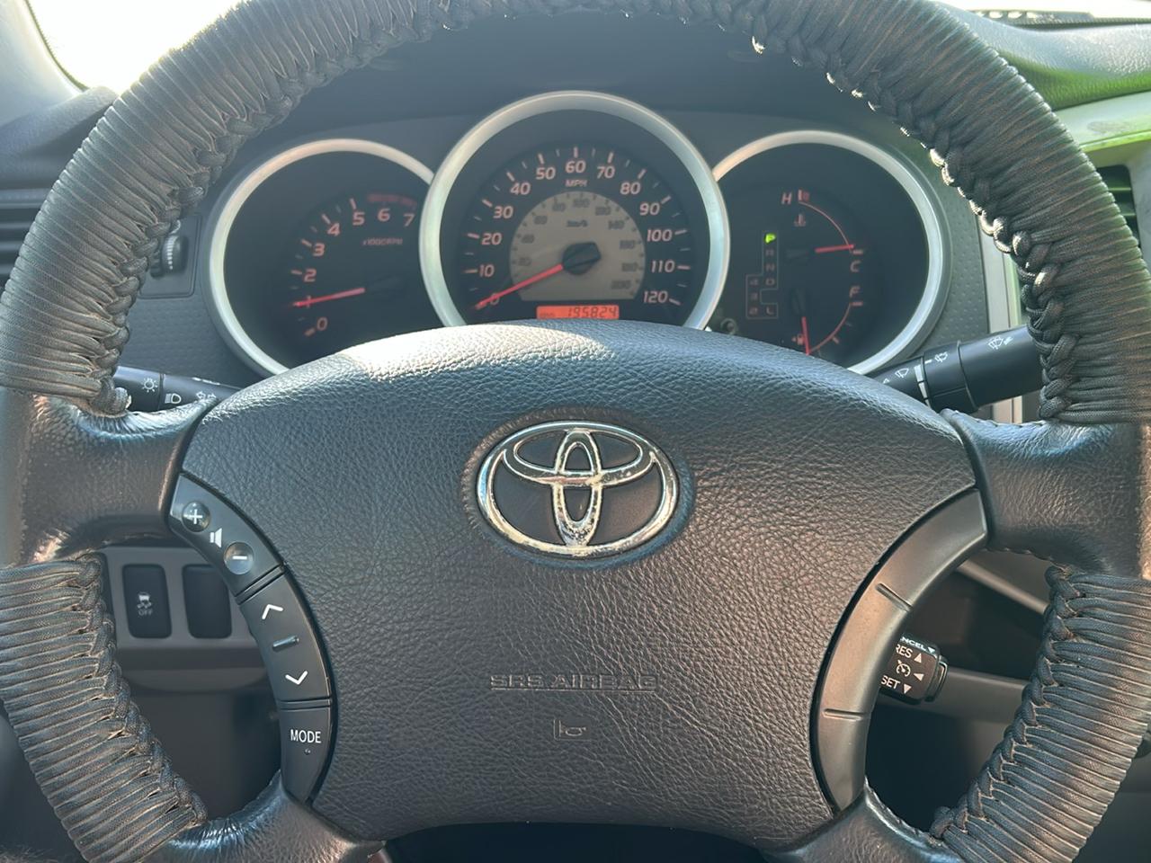 Toyota Tacoma 4WD Double V6 MT (Natl) 2011