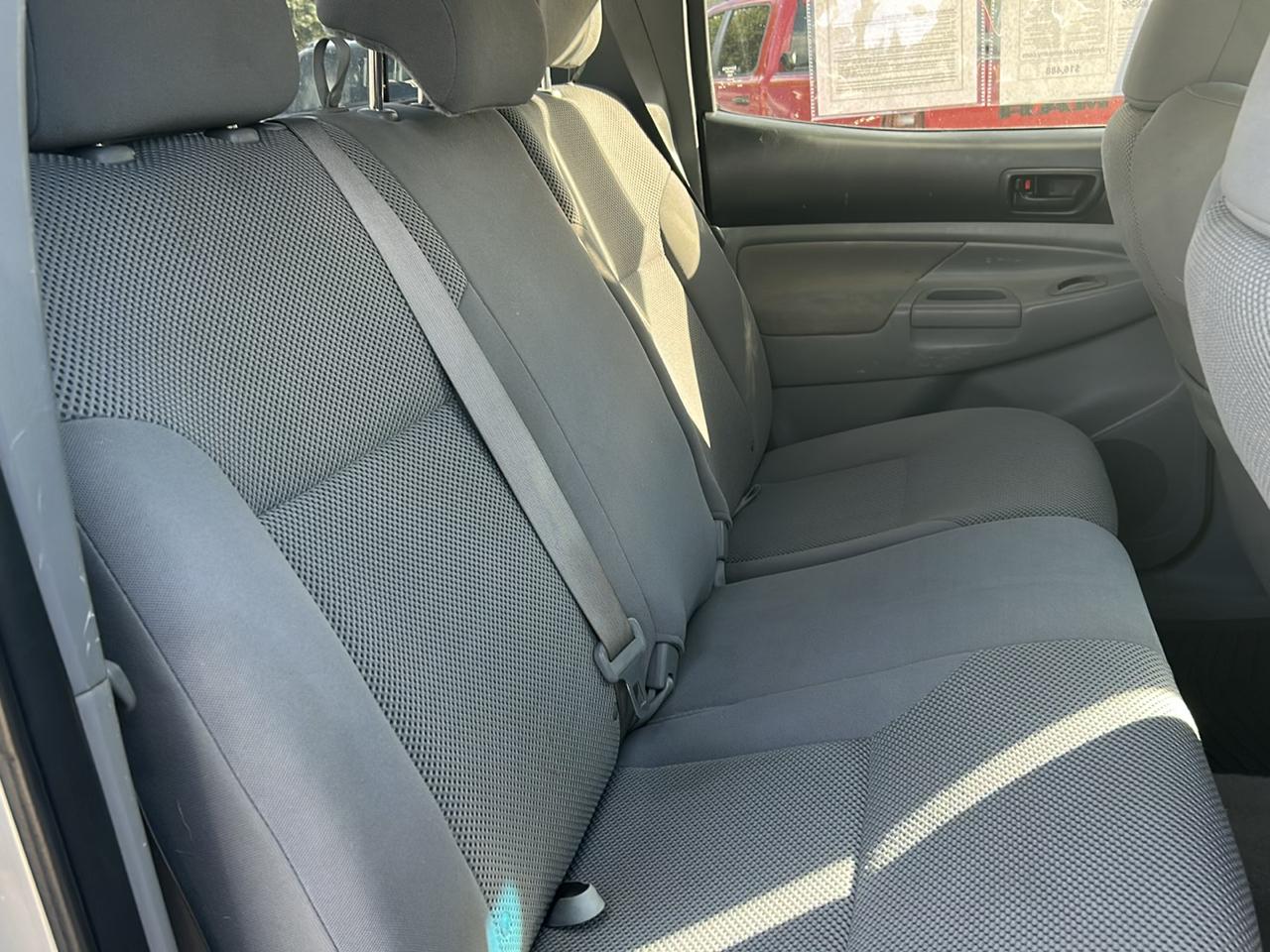 Toyota Tacoma 4WD Double V6 MT (Natl) 2011