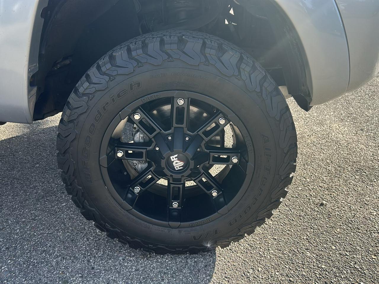 Toyota Tacoma 4WD Double V6 MT (Natl) 2011