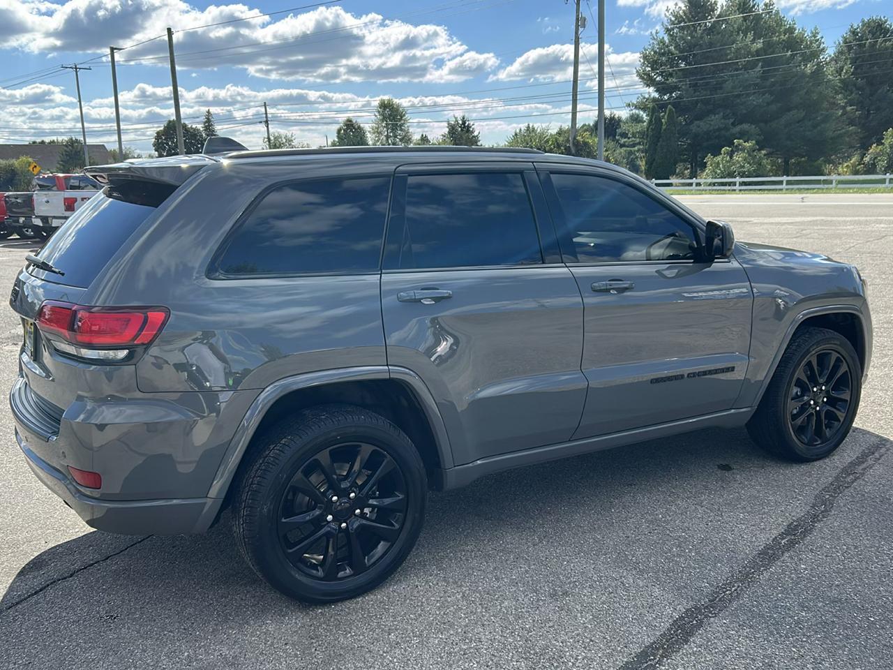 Jeep Grand Cherokee Laredo X 4x4 2021