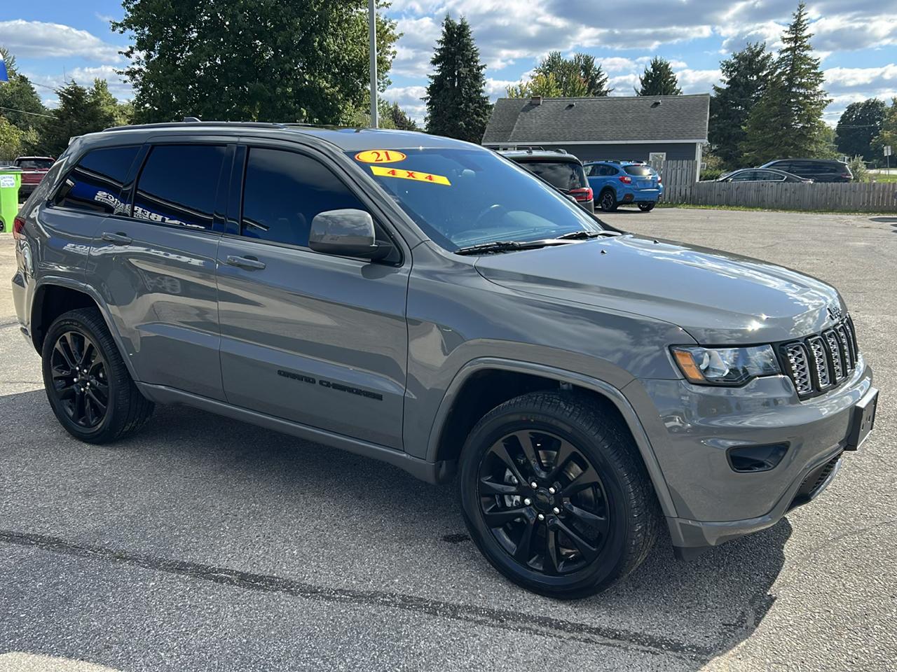 Jeep Grand Cherokee Laredo X 4x4 2021