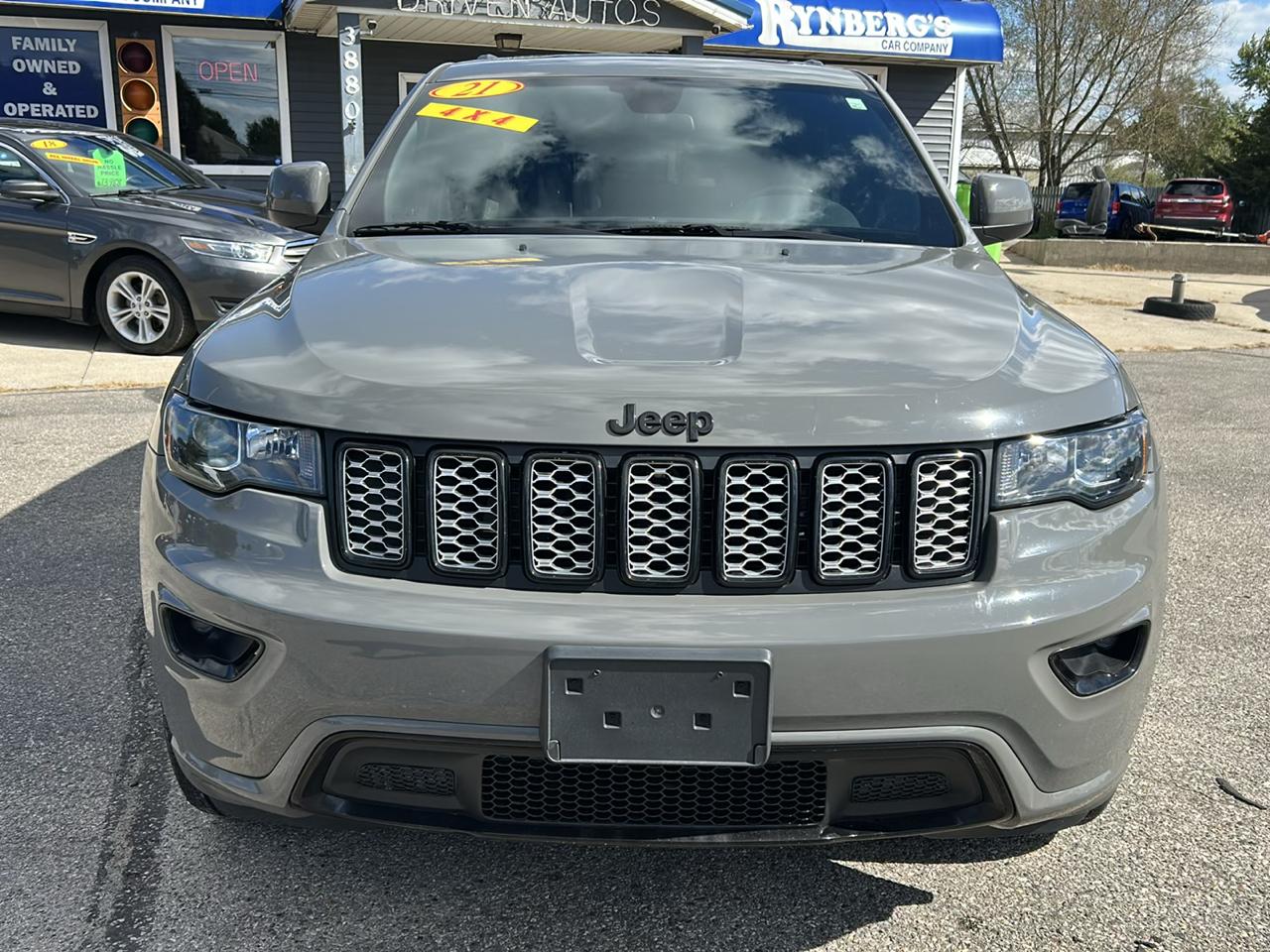 Jeep Grand Cherokee Laredo X 4x4 2021