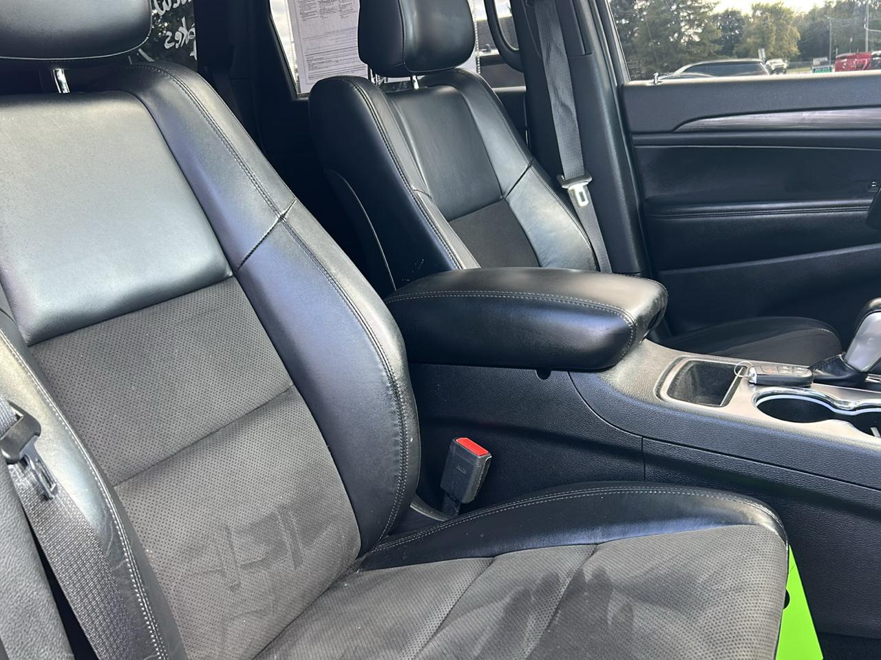 Jeep Grand Cherokee Laredo X 4x4 2021