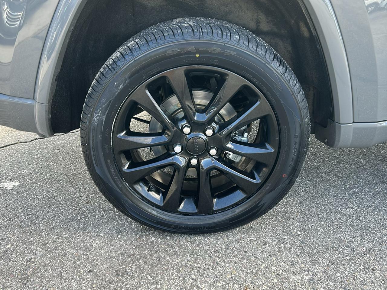 Jeep Grand Cherokee Laredo X 4x4 2021