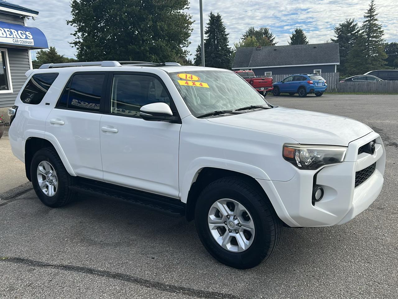 Toyota 4Runner 4WD 4dr V6 Trail Premium (Natl) 2014