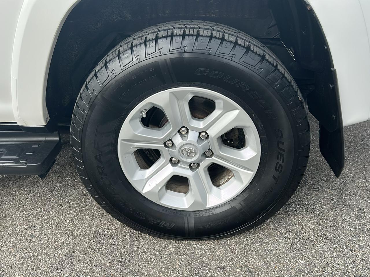Toyota 4Runner 4WD 4dr V6 Trail Premium (Natl) 2014