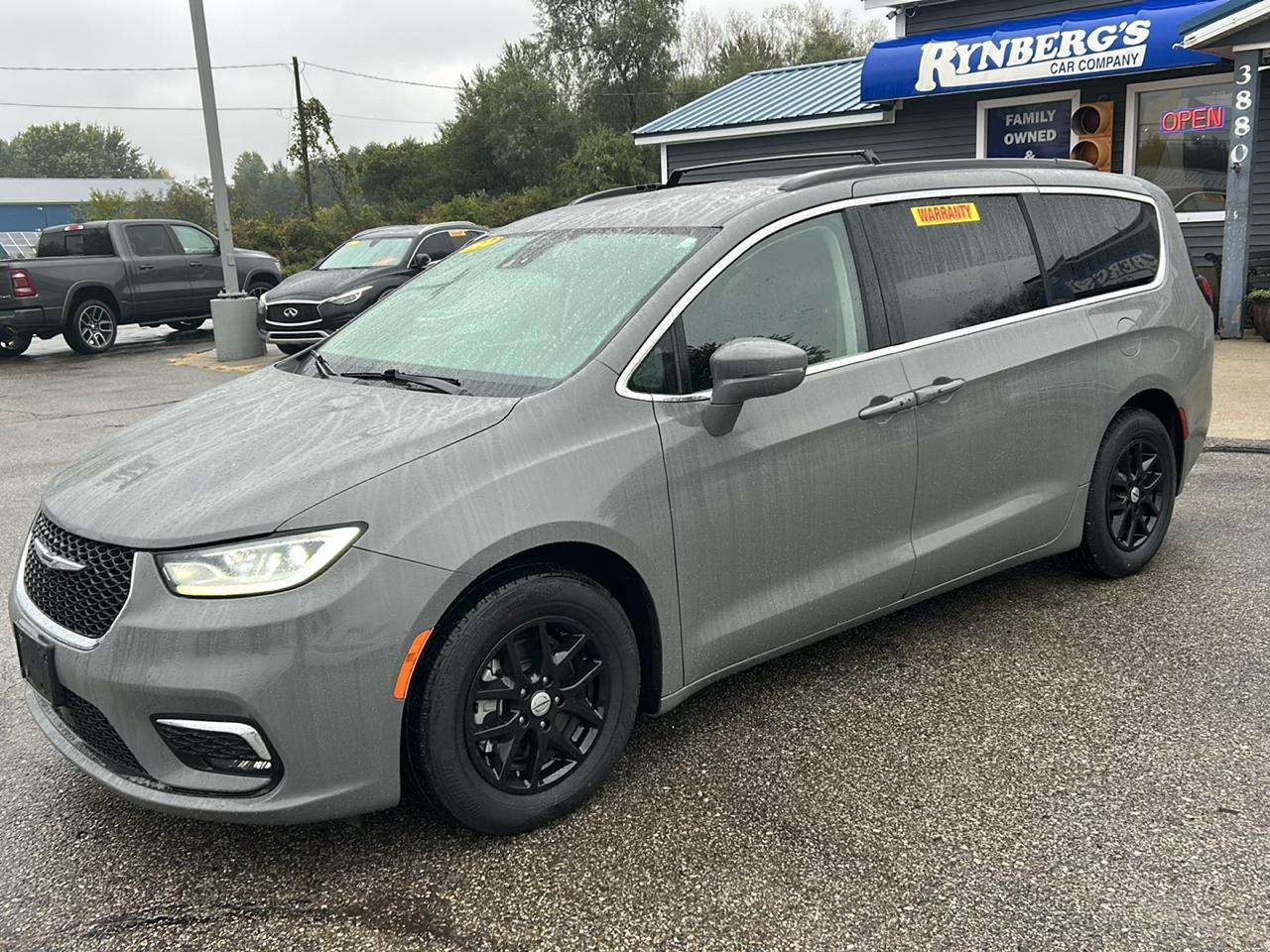 Chrysler Pacifica Touring L FWD 2022