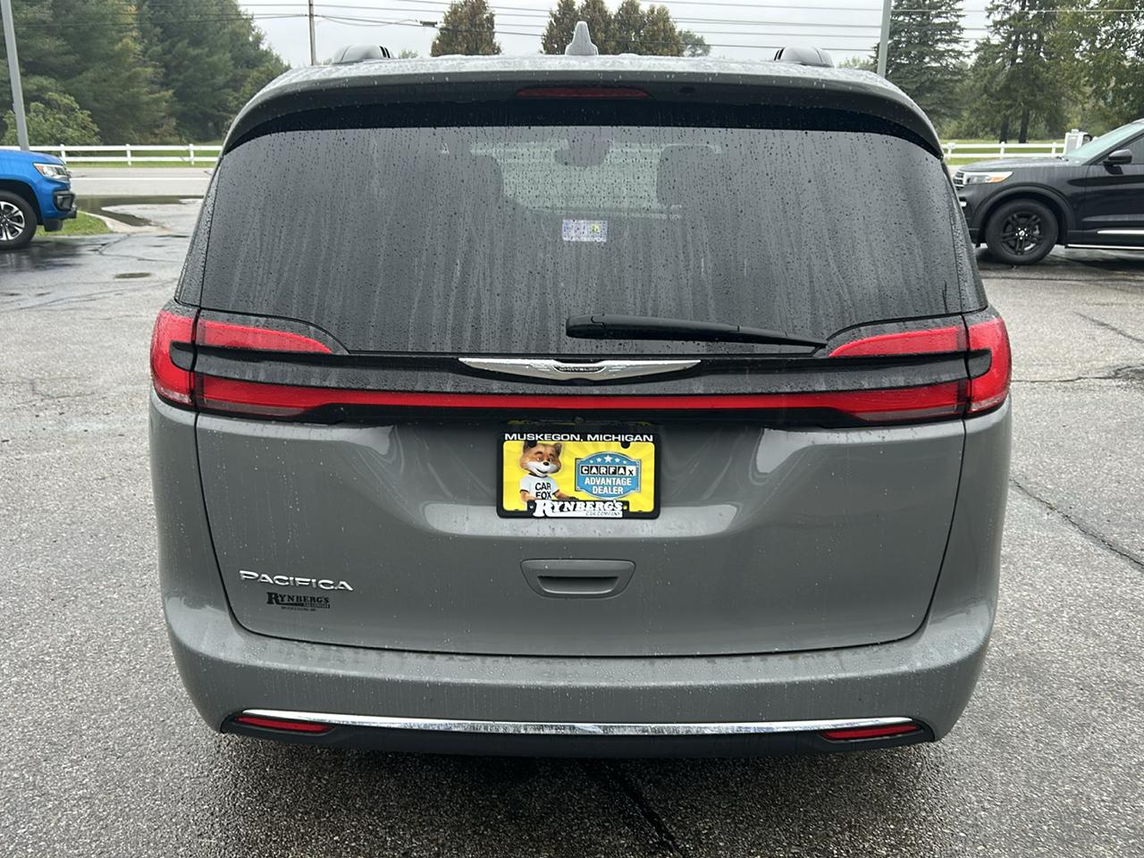 Chrysler Pacifica Touring L FWD 2022
