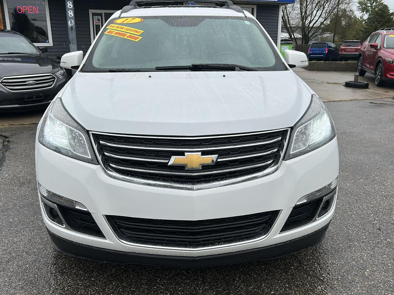Chevrolet Traverse AWD 4dr LT w/1LT 2017