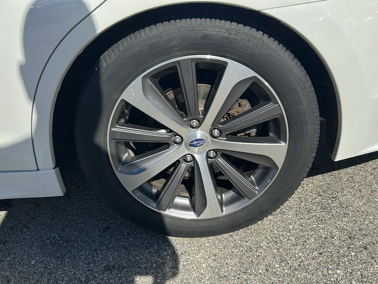 Subaru Legacy 4dr Sdn 3.6R Limited 2016