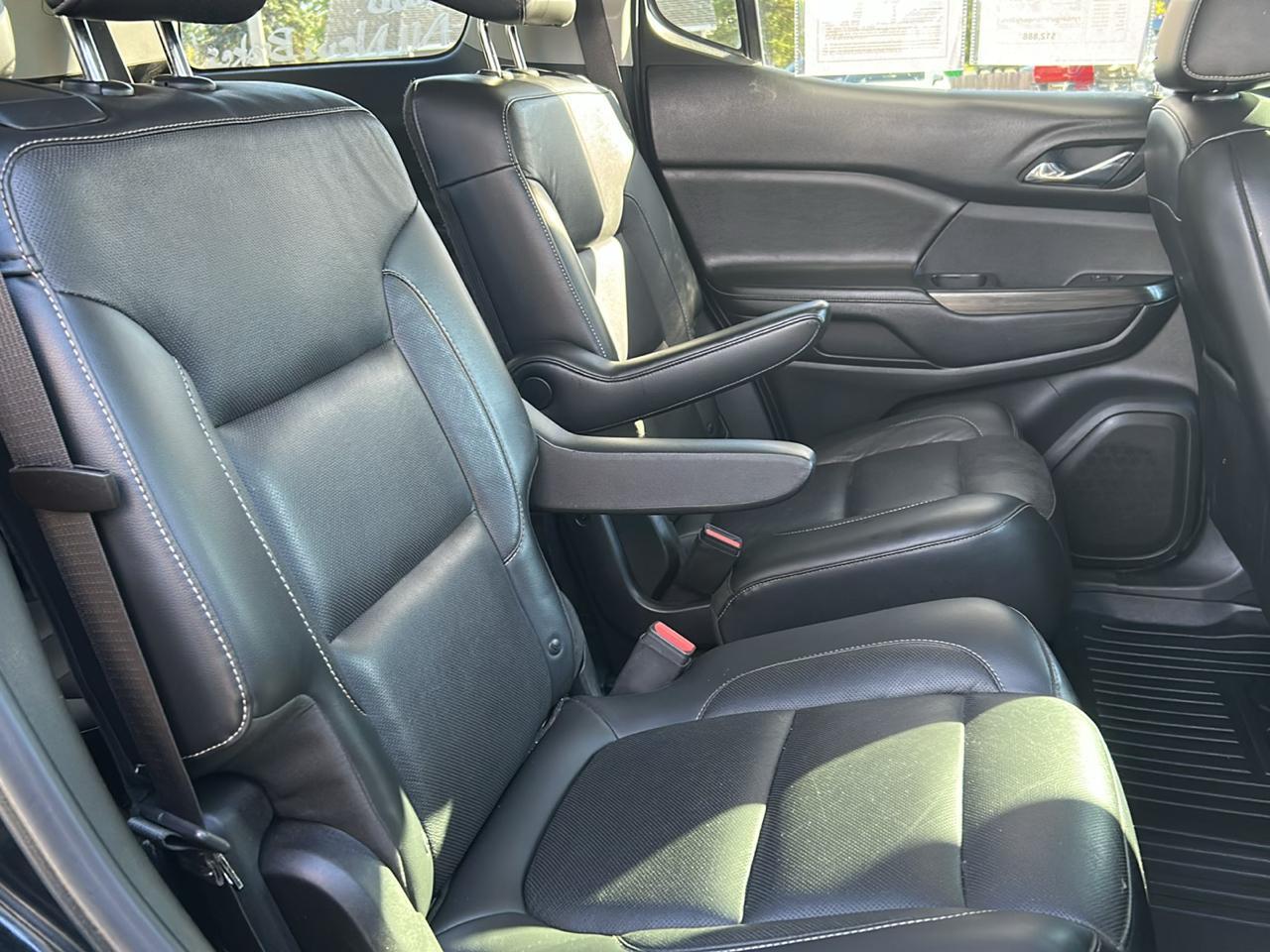 GMC Acadia AWD 4dr SLT w/SLT-1 2018