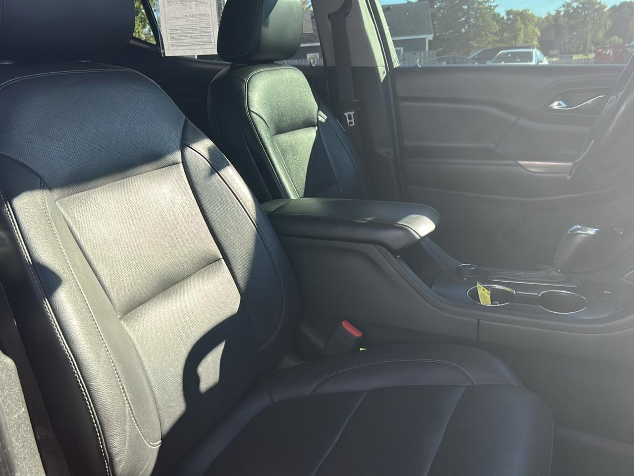 GMC Acadia AWD 4dr SLT w/SLT-1 2018