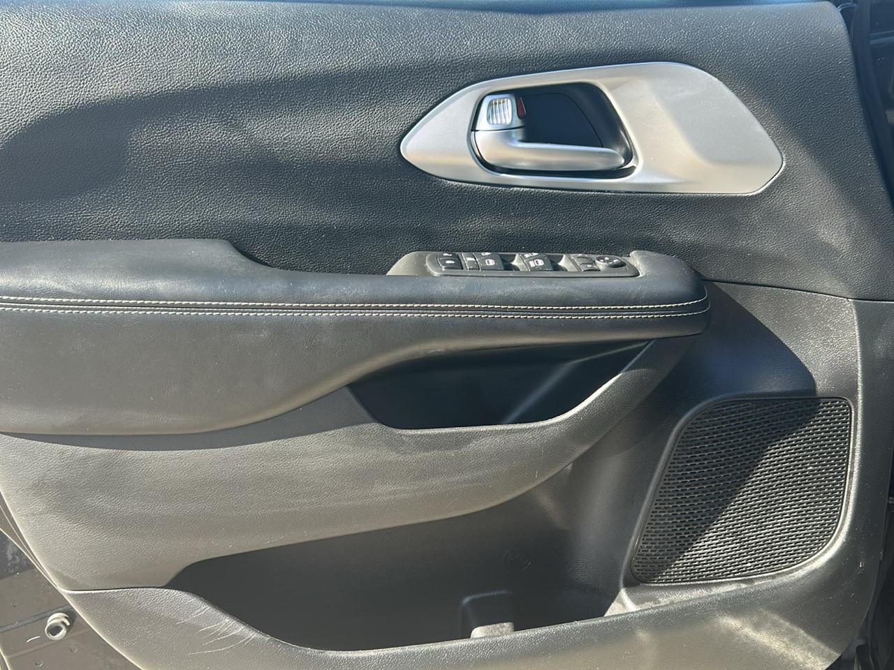 Chrysler Pacifica  2019