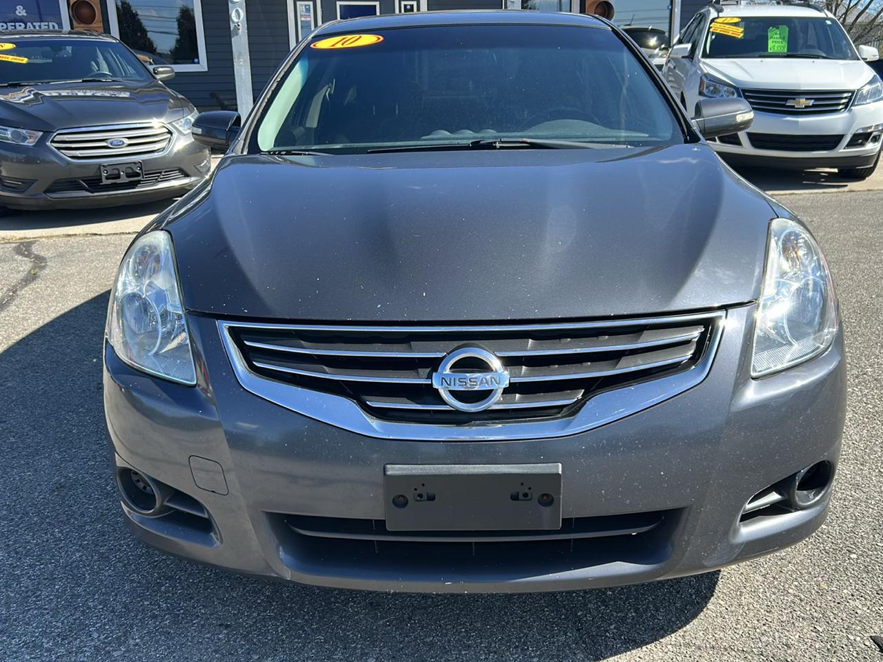 Nissan Altima 4dr Sdn I4 CVT 2.5 S 2010