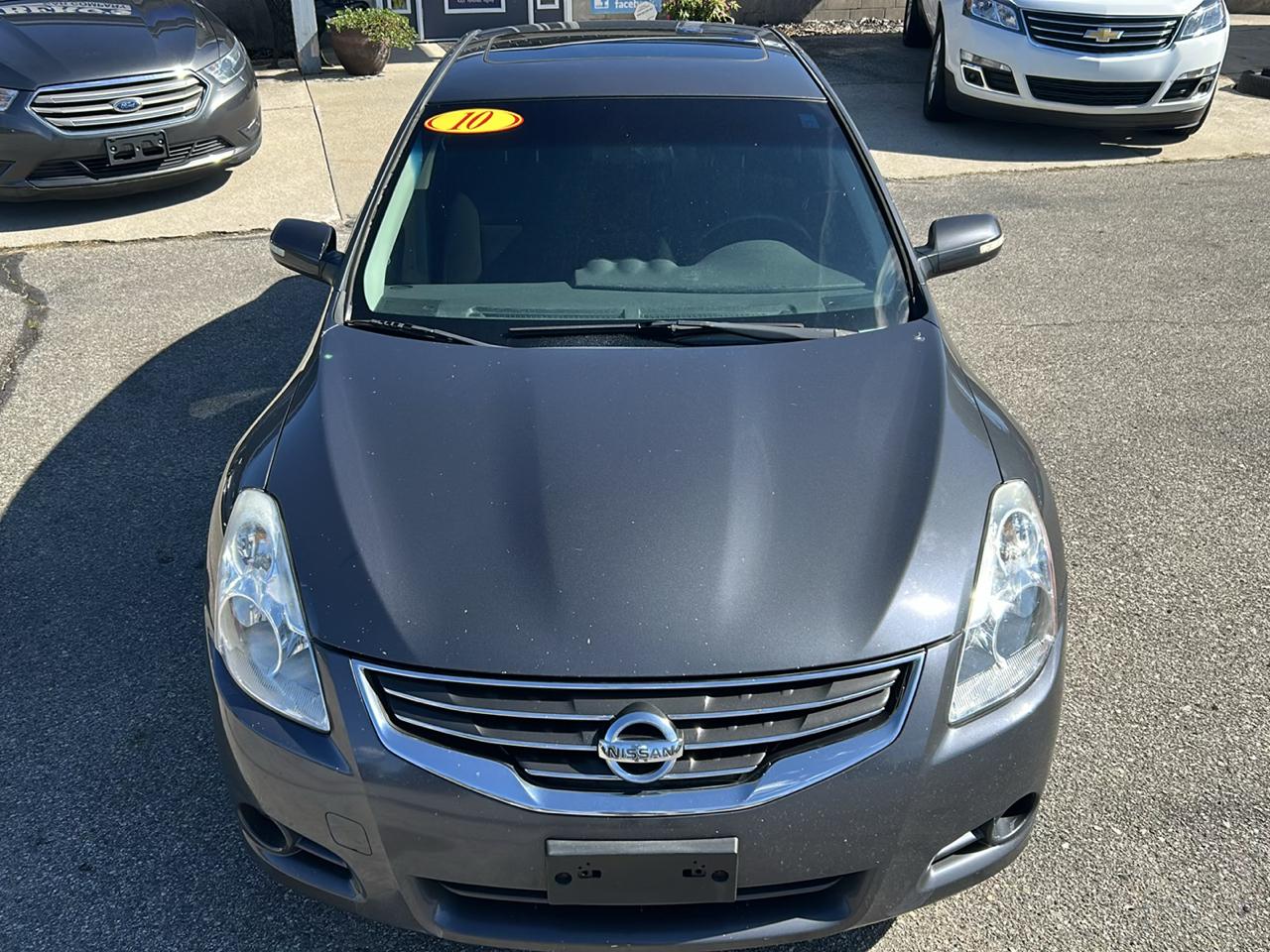 Nissan Altima 4dr Sdn I4 CVT 2.5 S 2010