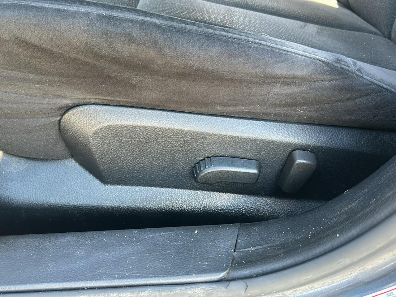 Nissan Altima 4dr Sdn I4 CVT 2.5 S 2010