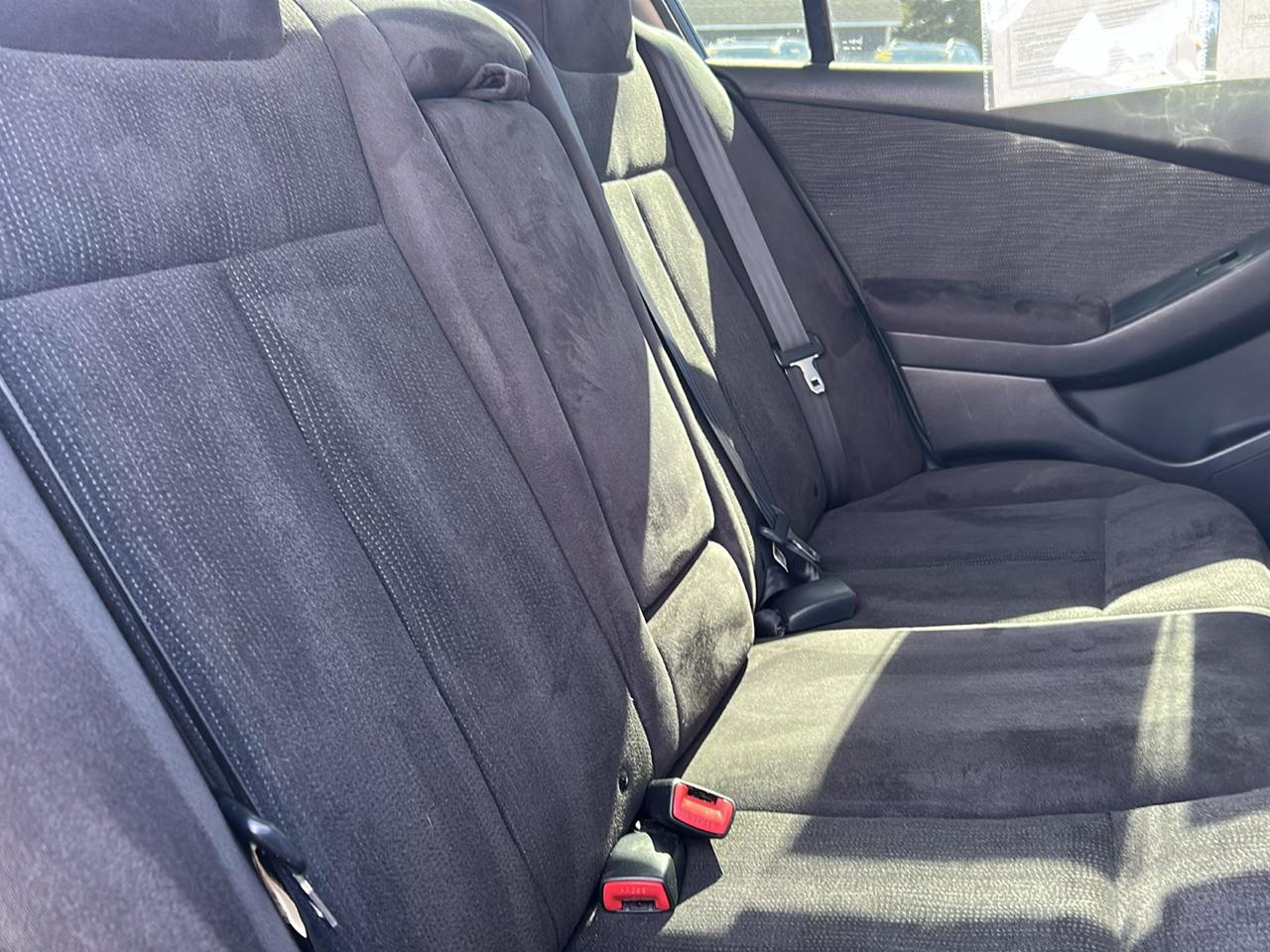 Nissan Altima 4dr Sdn I4 CVT 2.5 S 2010